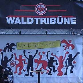 Waldtribüne gegen Dortmund